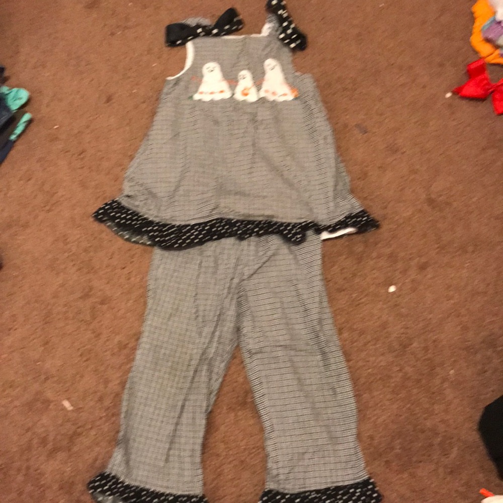 Ghost outfit !